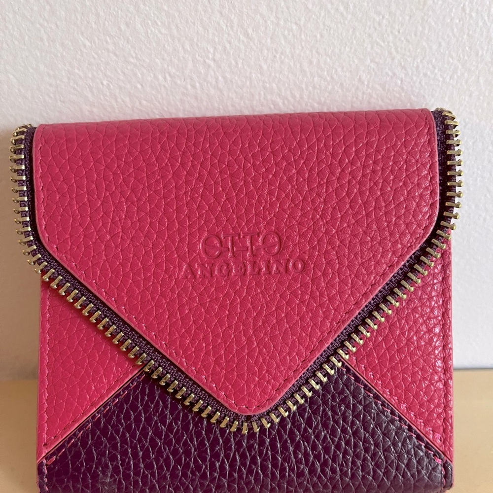 ⭐️EUC Pink and Purple Tri-Fold Wallet⭐️